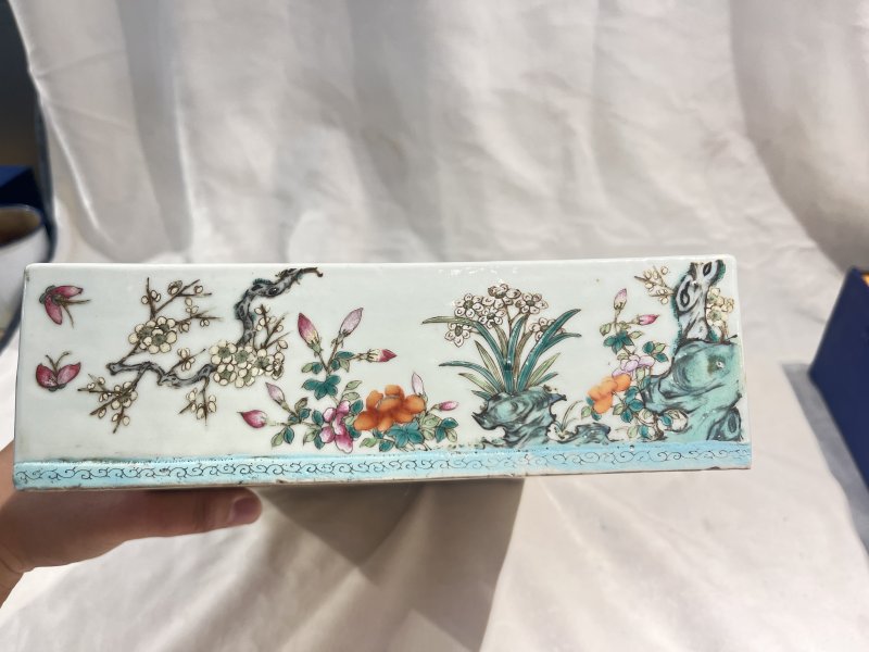 粉彩山石花鸟纹赏盆 - 图6