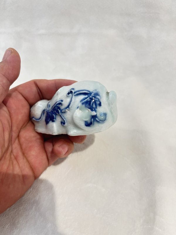 青花花卉纹鼠形砚滴 - 图6