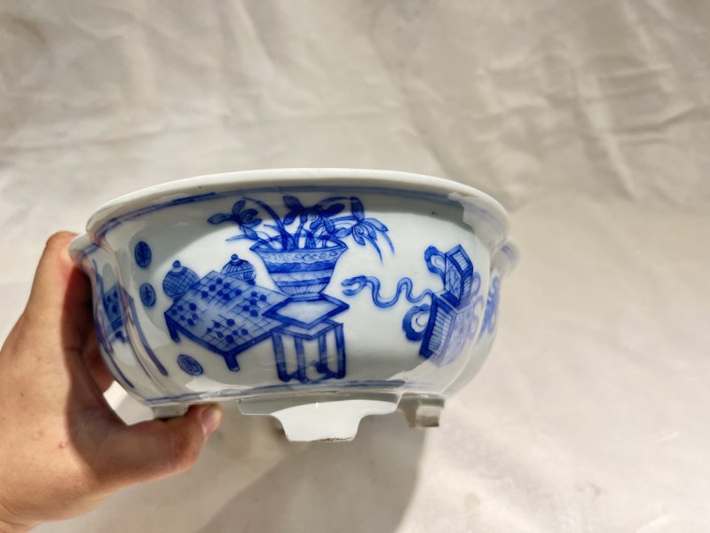 青花博古纹水仙盆 - 图6