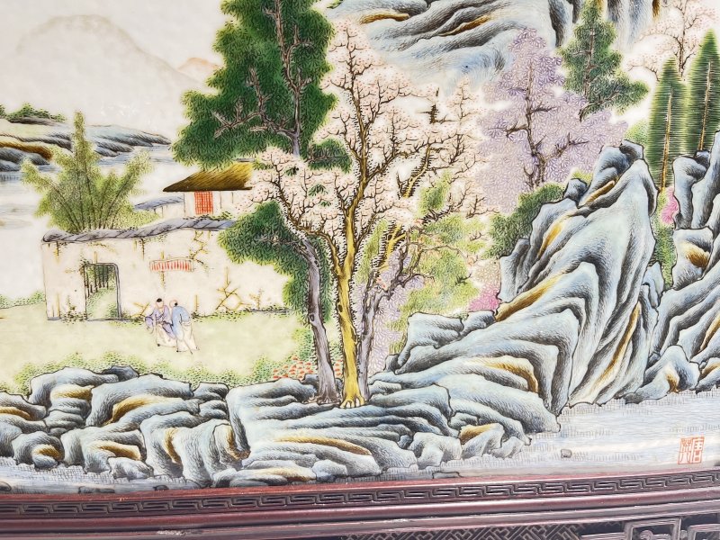 粉彩山水人物纹瓷板（附原装木框） - 图7