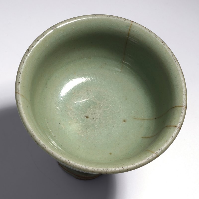 明早期 龙泉窑高足杯 - 图2
