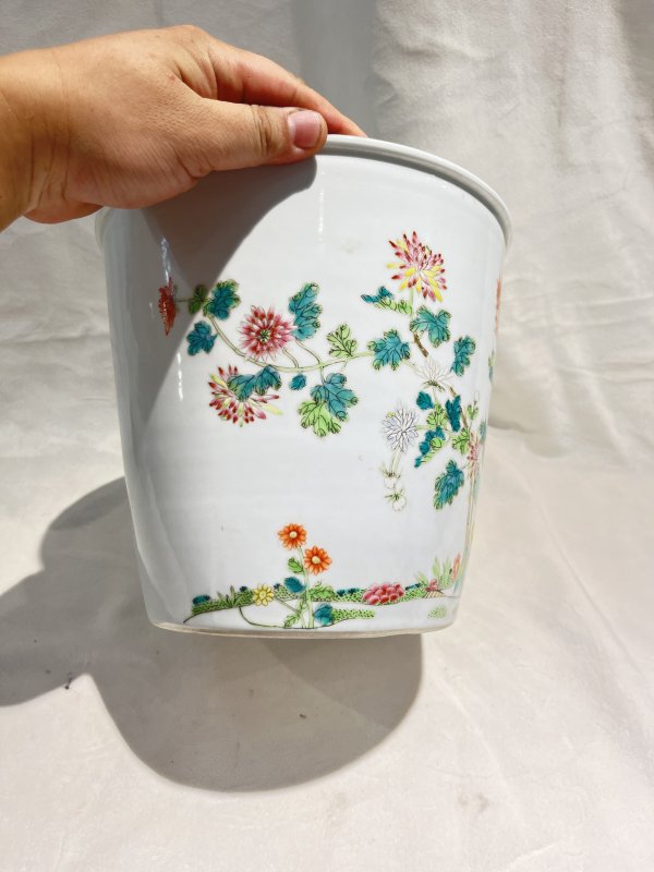粉彩花卉纹缸 - 图4