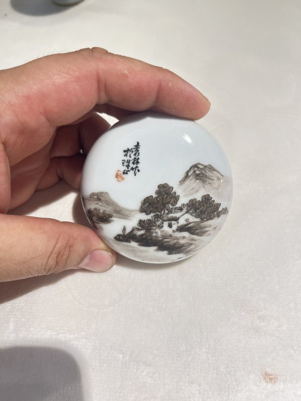 墨彩山水人物纹印盒 - 图3
