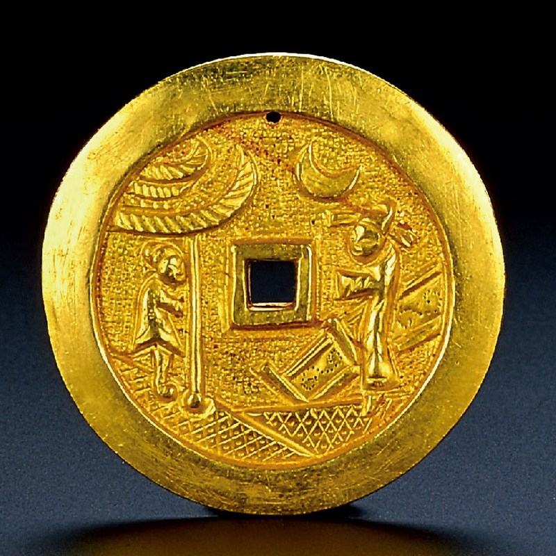 明 金锤蹀人物故事纹坠