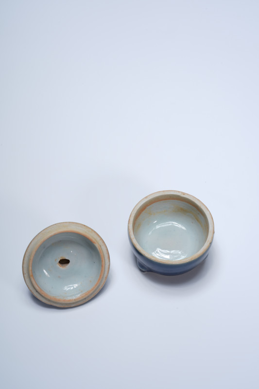 宝石蓝釉鸭钮香薰 - 图2