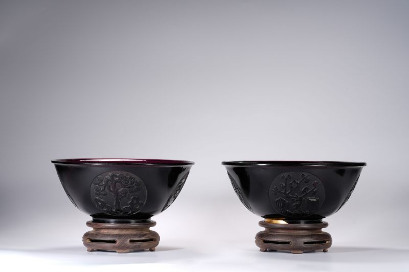 清乾隆 茄皮紫琉璃开光岁寒三友纹碗成对 - 图5