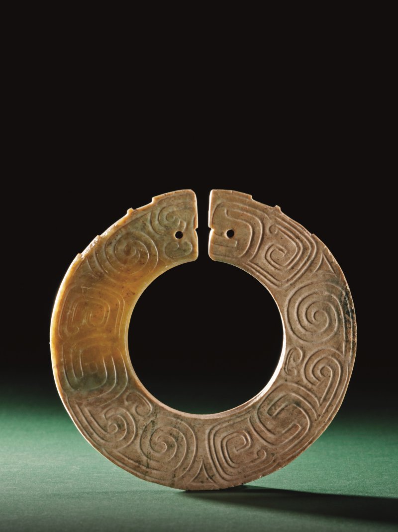 明 青黄玉双龙纹玦形器 - 图3