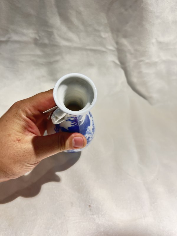 青花花卉纹双耳瓶 - 图7
