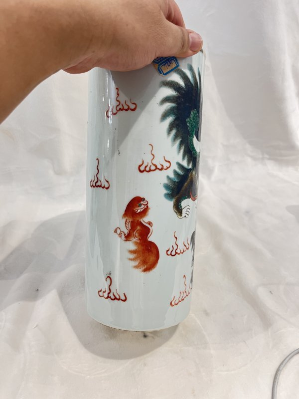 墨彩狮纹帽筒一对 - 图11