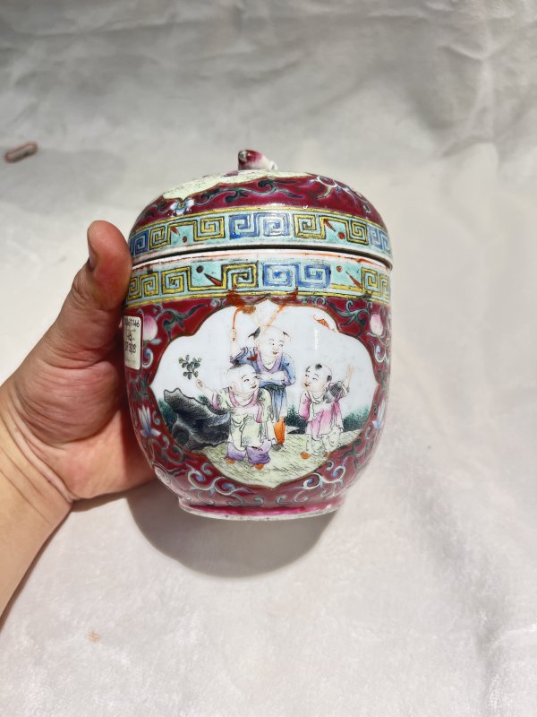 粉彩开光婴戏纹盖罐 - 图5