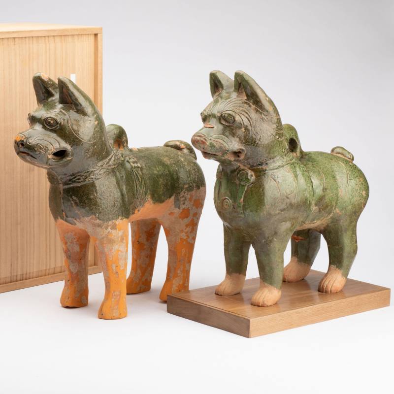    漢 綠釉犬兩點