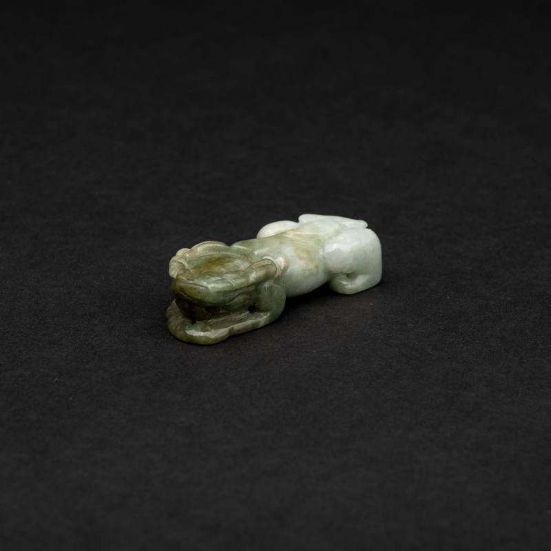    清 翡翠瑞獸鎮