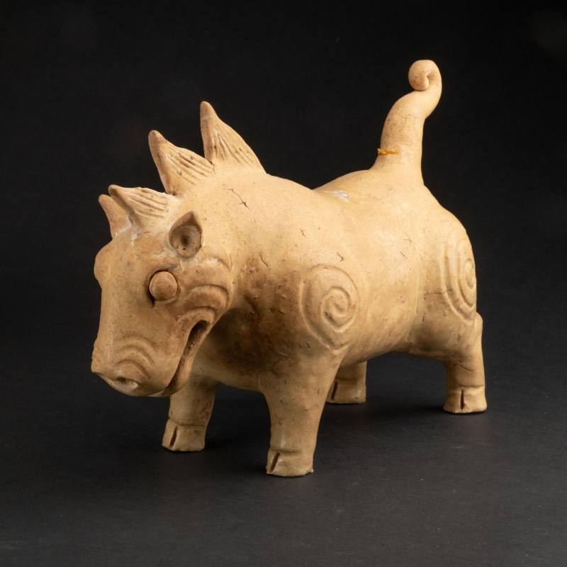    六朝 青磁瑞獸