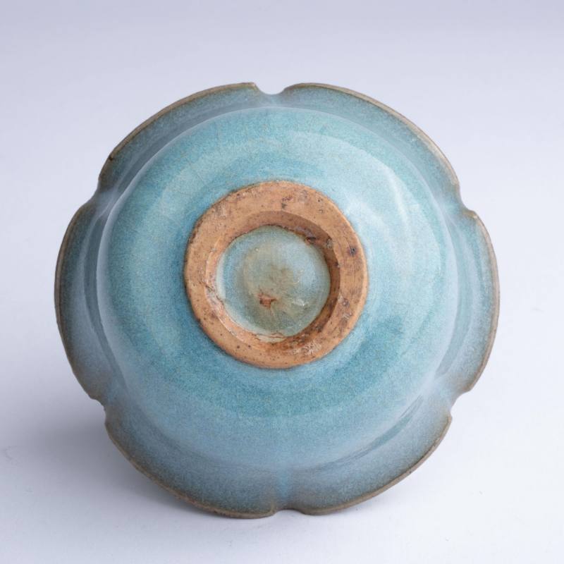    宋 鈞窯天藍釉花口碗 - 图6