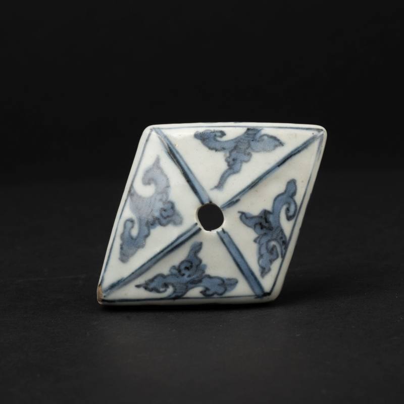    明 古染付菱形香合 - 图9