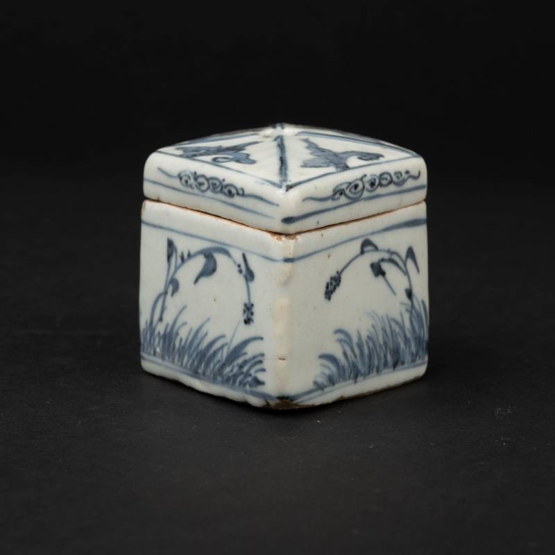   明 古染付菱形香合 - 图3
