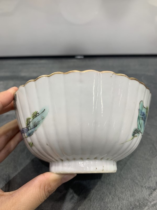 清同治粉彩福禄寿三星模印花口碗 - 图7