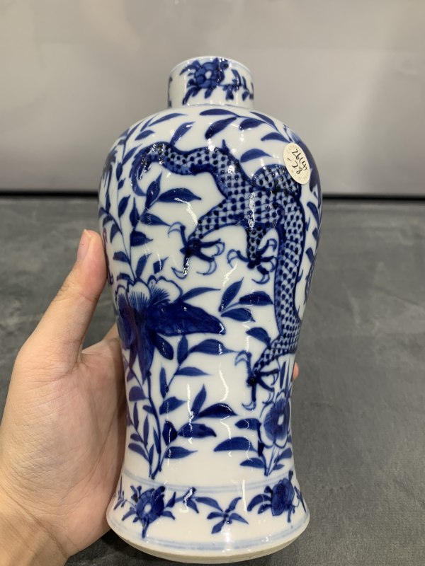 清晚期青花龙穿花狮钮盖瓶 - 图4