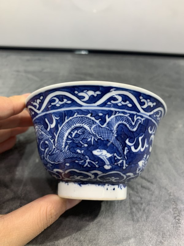 清晚期青花留白双龙赶珠纹茶园 - 图3
