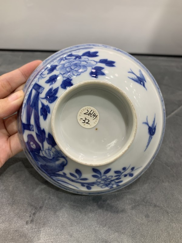 清中期青花洞石牡丹花卉纹花口折腰盖碗 - 图14