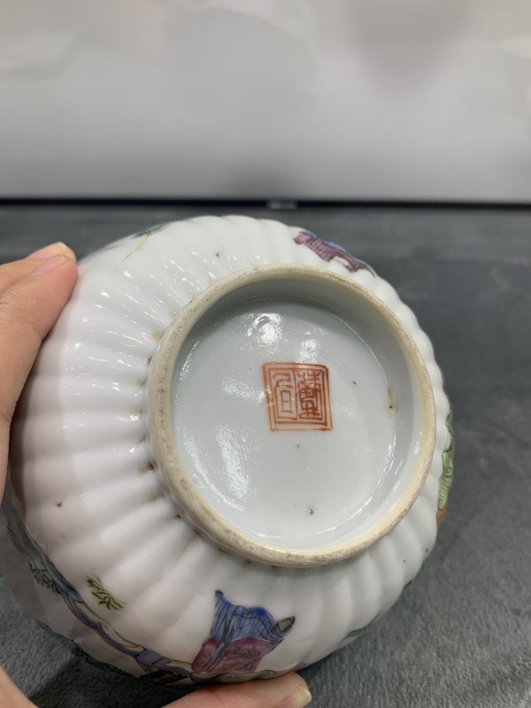 清同治粉彩福禄寿三星模印花口碗 - 图10