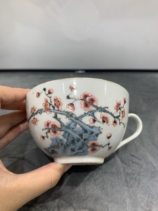 民国粉彩梅花纹把杯一组四件 - 图16