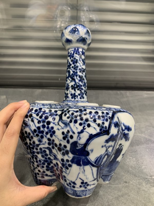 清晚期青花访友图五孔花插 - 图6