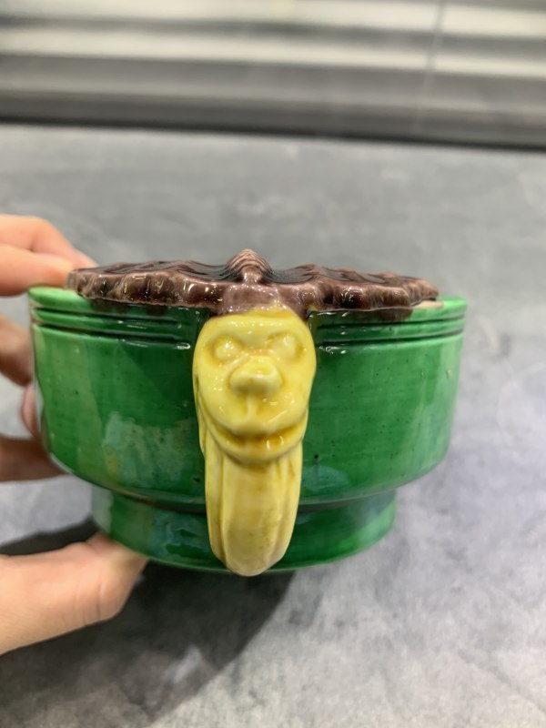 清康熙素三彩堆塑双蝠龙耳洗 - 图6