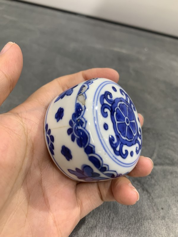 清康熙青花蕉叶如意纹莲子罐 - 图11