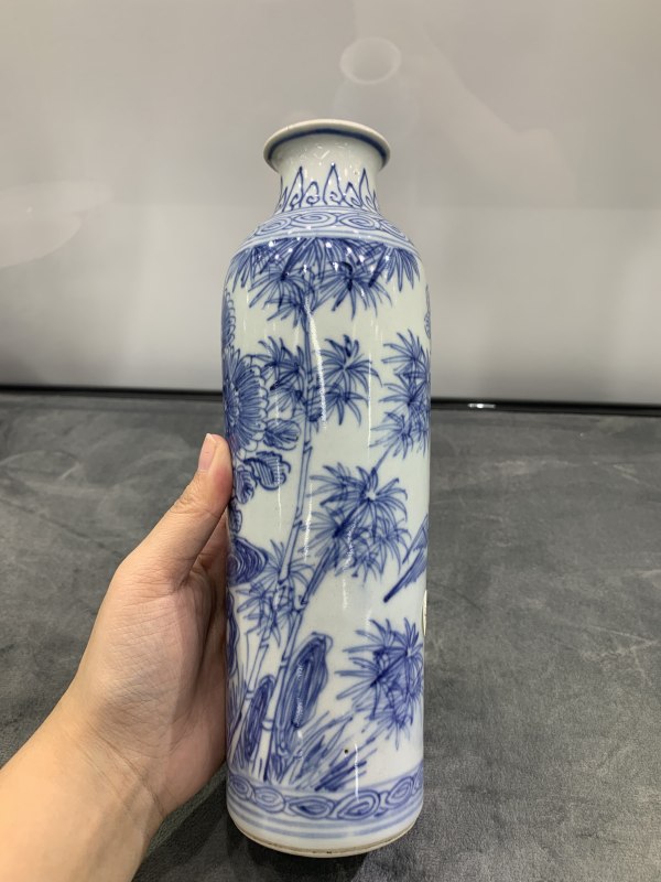 明崇祯青花淡描梅竹花鸟纹筒瓶 - 图5