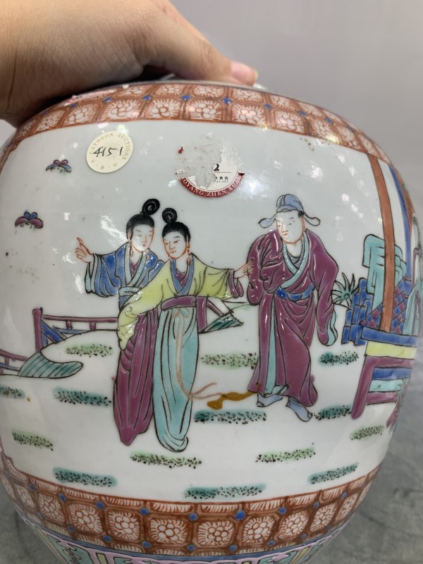清晚期粉彩张生逾墙纹盖罐 - 图12