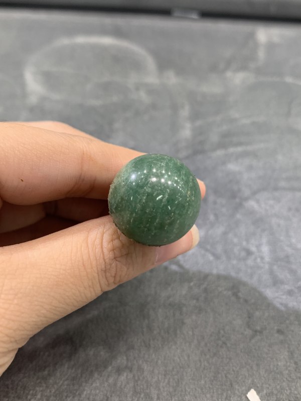 清乾隆青花狮子滚绣球纹鼻烟壶 - 图9
