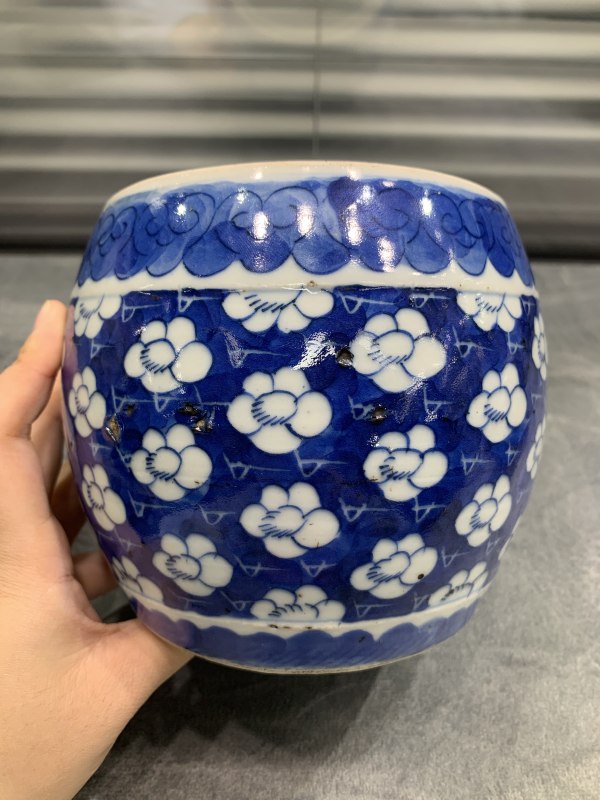 清晚期青花冰梅纹鼓形小缸 - 图5