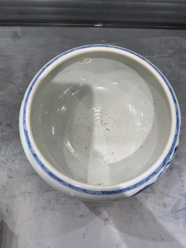 清雍正青花山水楼阁纹三足炉 - 图9