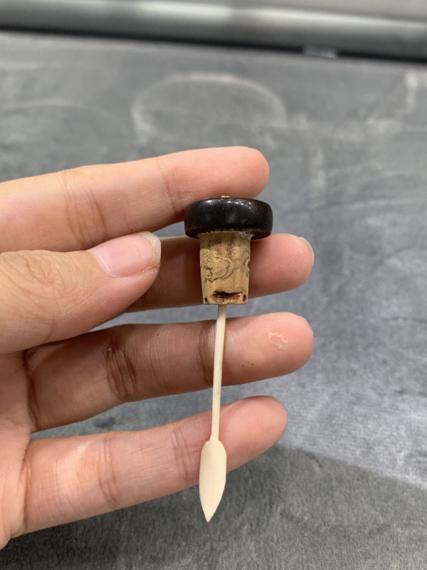 清中期青花釉里红杀妻求将图鼻烟壶 - 图10