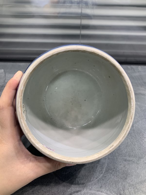 清晚期青花冰梅纹鼓形小缸 - 图6