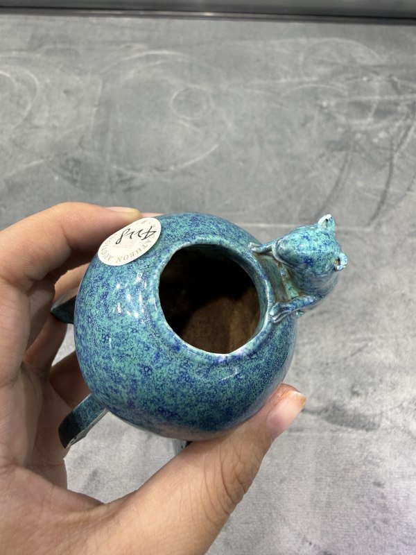 清晚期炉钧釉贴塑金鼠纹六足水盂 - 图6