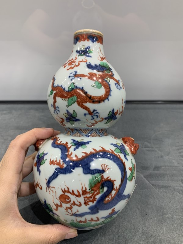 清晚期青花五彩四灵图兽耳葫芦瓶 - 图4