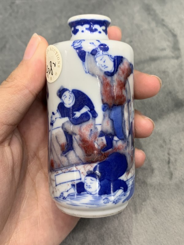 清晚期青花釉里红刀马人物纹鼻烟壶 - 图4