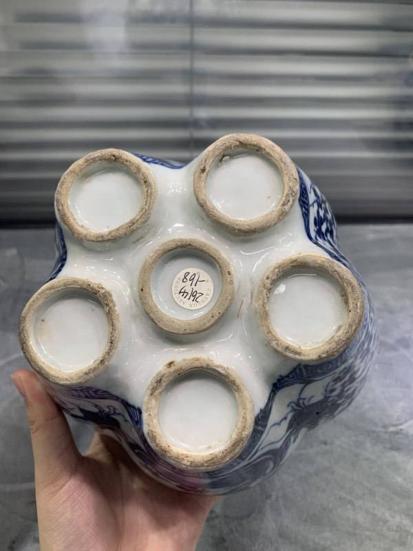 清晚期青花访友图五孔花插 - 图10