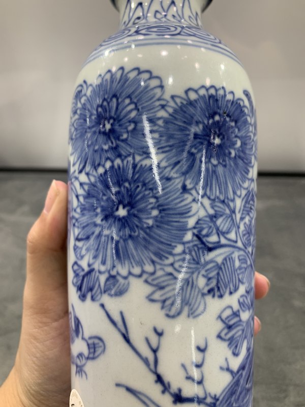 明崇祯青花淡描梅竹花鸟纹筒瓶 - 图9