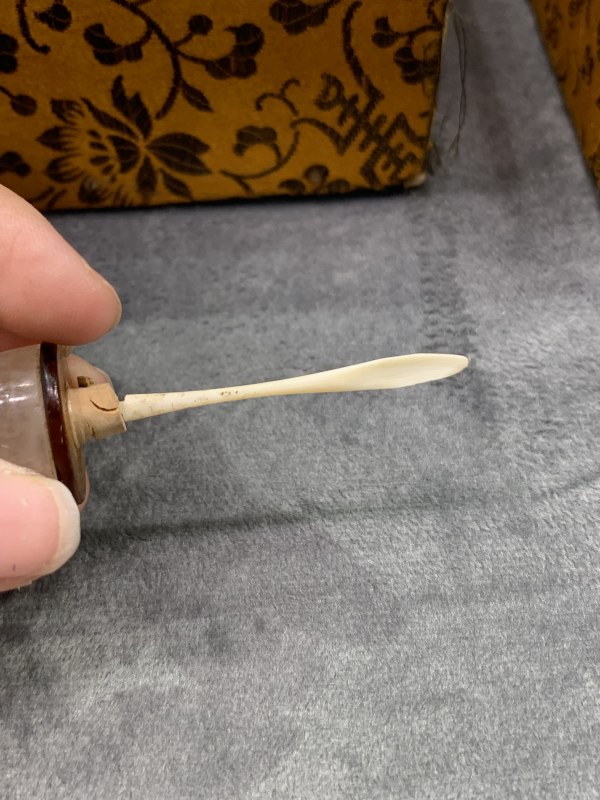 清玛瑙鼻烟壶 - 图10
