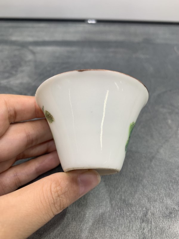清晚期粉彩二甲传胪马蹄形小杯 - 图5