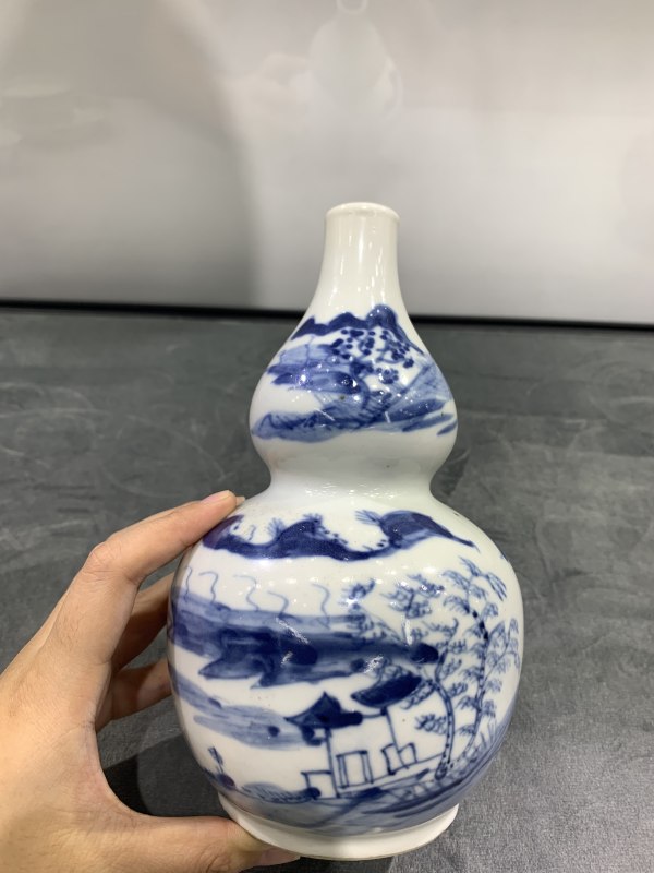 清晚期青花山水楼阁纹葫芦瓶 - 图2
