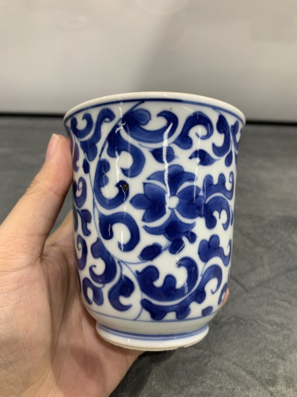 清康熙青花缠枝花卉纹铃铛盖杯 - 图3