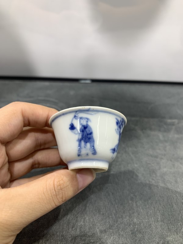清康熙青花神仙人物故事纹小杯 - 图5
