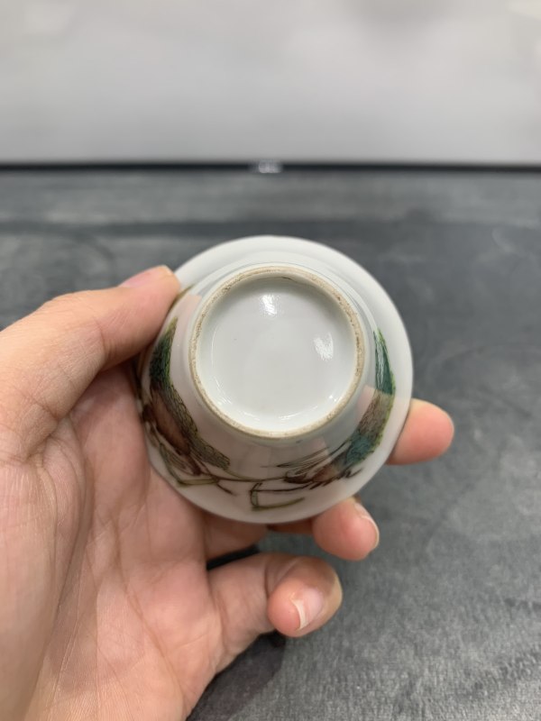 清晚期粉彩二甲传胪马蹄形小杯 - 图7