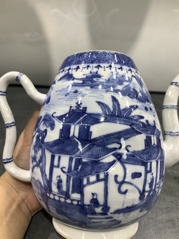 清晚期青花山水楼阁纹壶 - 图6