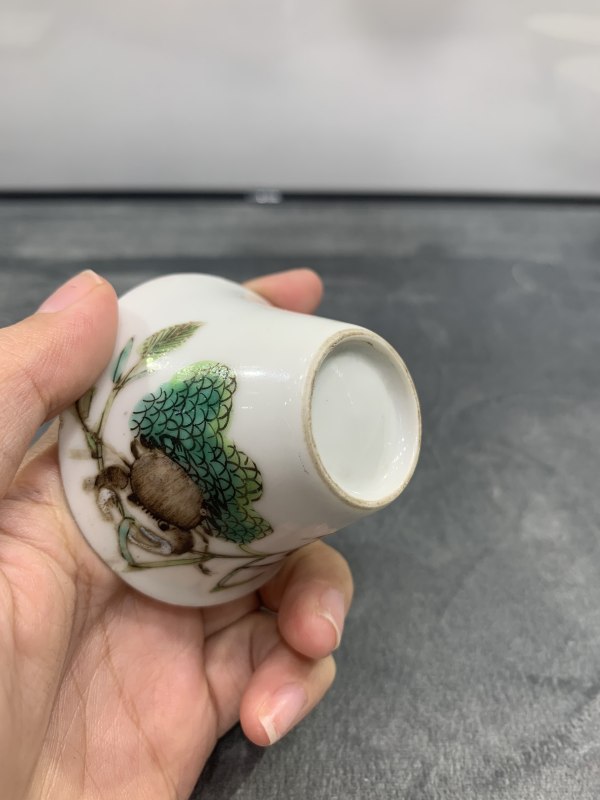 清晚期粉彩二甲传胪马蹄形小杯 - 图8