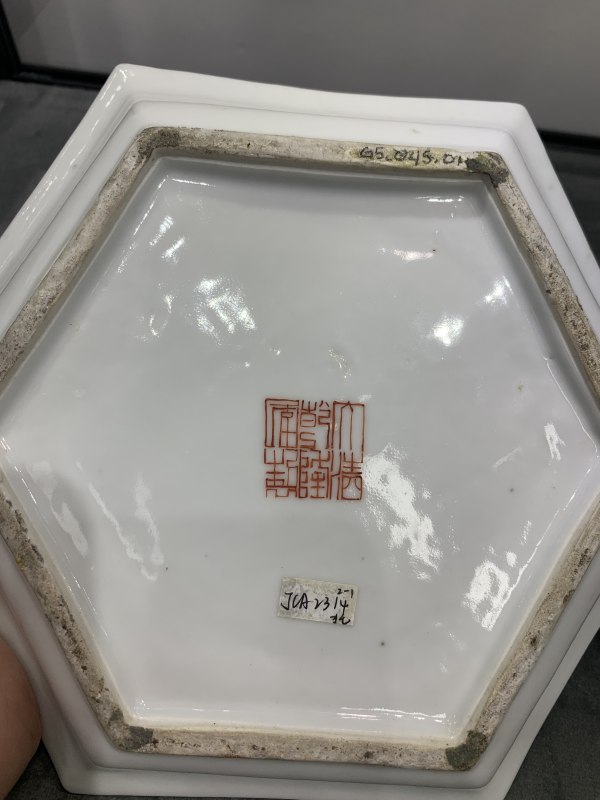 民国粉彩人物故事骏马图花盆、奁一套 - 图14